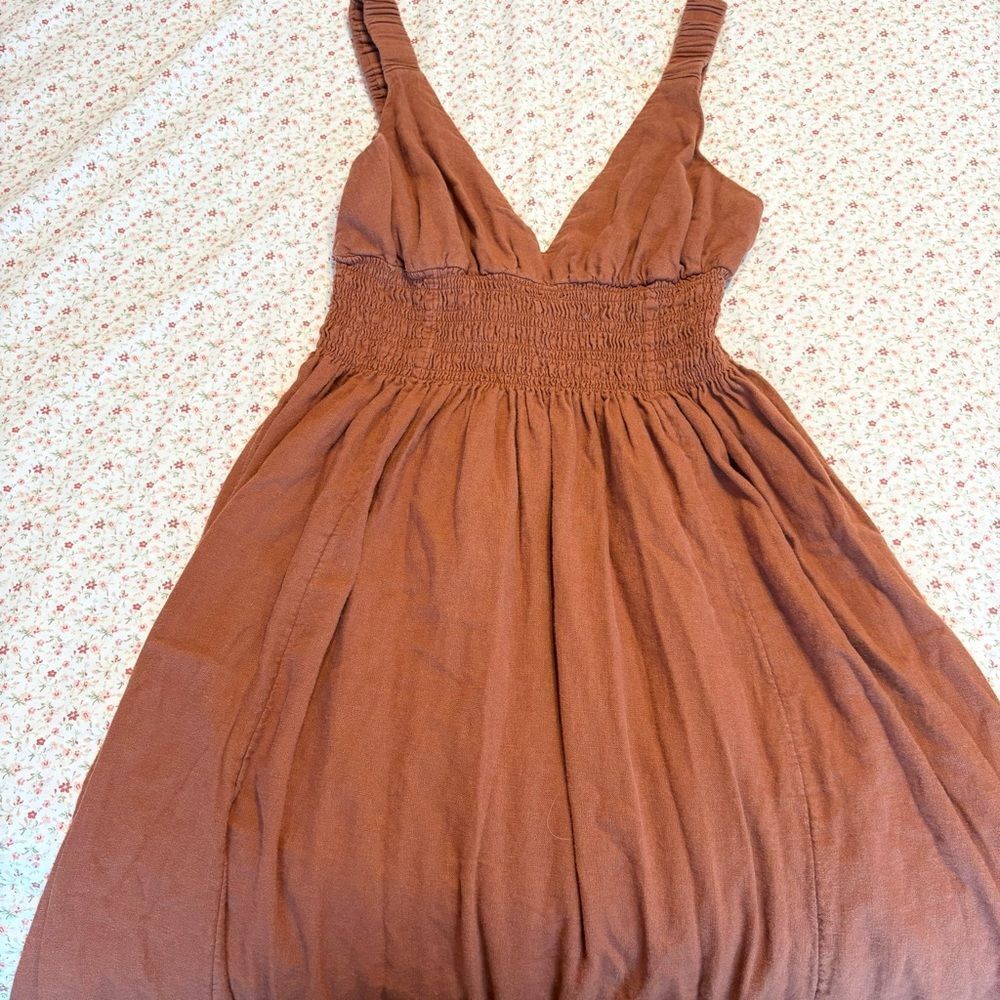 Abercrombie and Fitch Scrunchie Strap Maxi Dress - Picture 5 of 10